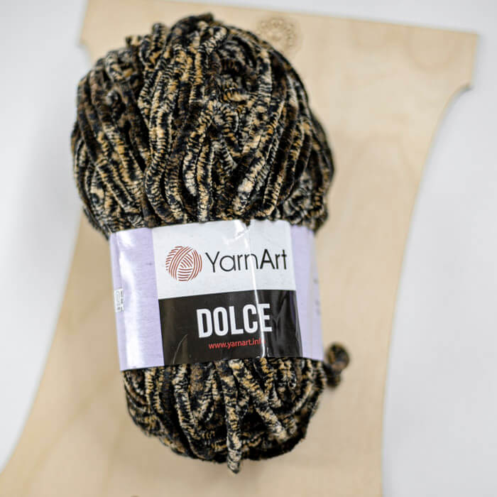 YARNART Dolce 100г-120м 100%пэ (807-беж/черный)