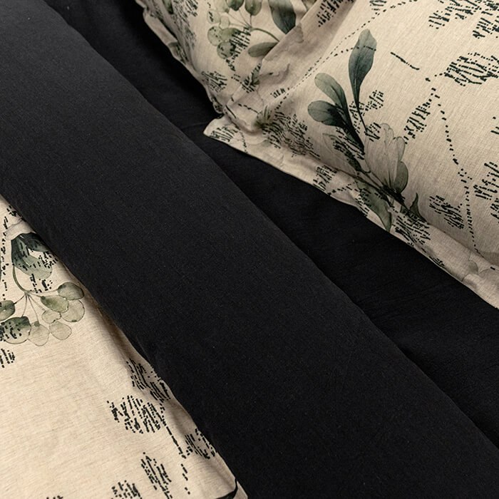 photo_5249175932885924049_x