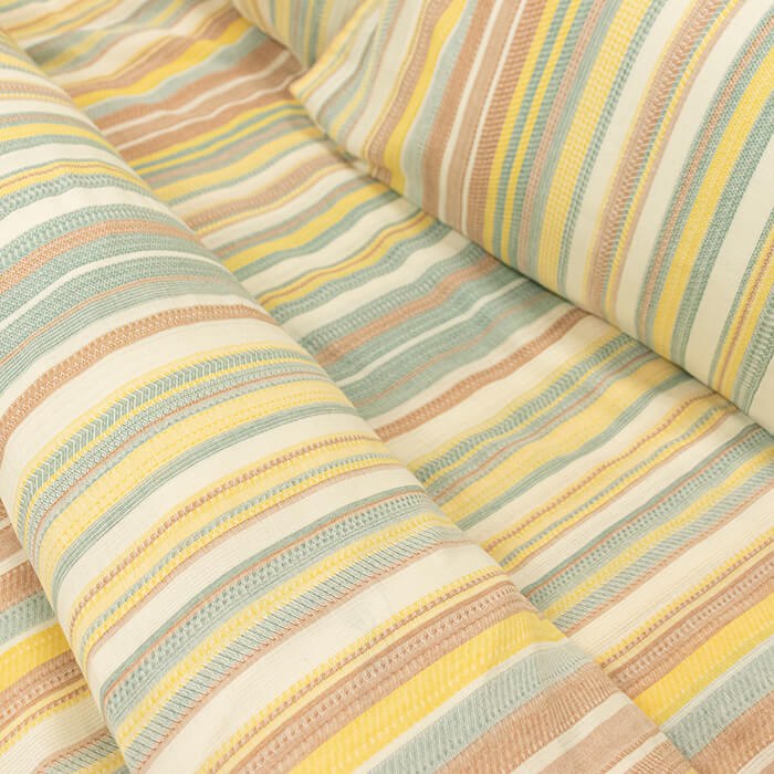 photo_5249175932885924003_x