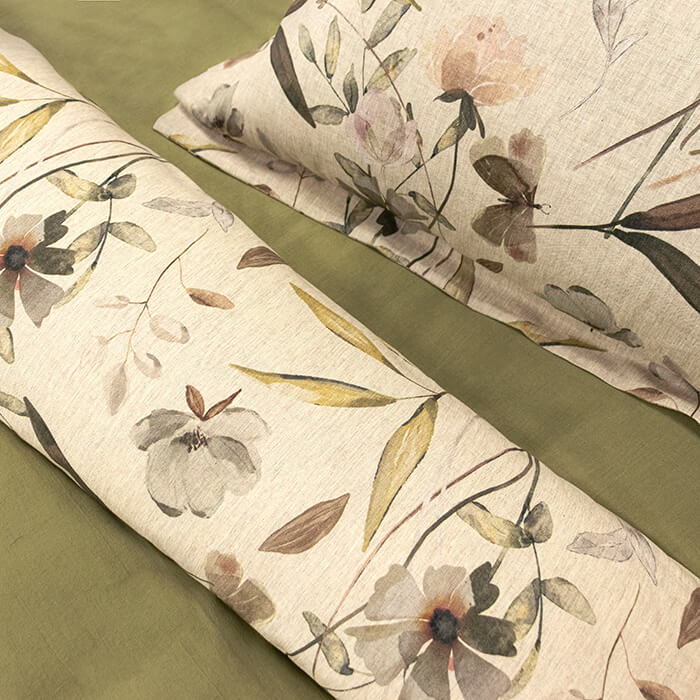 photo_5249175932885924042_x