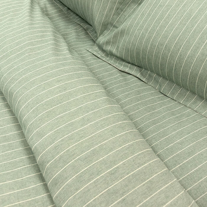 photo_5249175932885923979_x